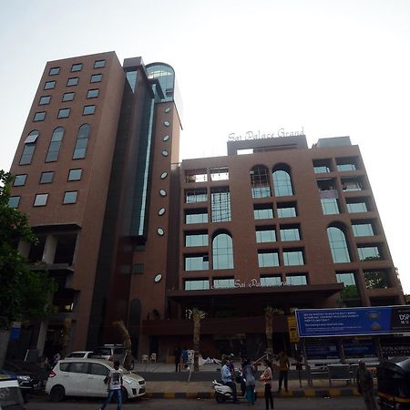 Sai Palace Grand, Malad ムンバイ エクステリア 写真