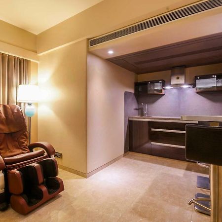 Sai Palace Grand, Malad ムンバイ エクステリア 写真